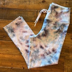 NWOT: Good American Crop Leggings